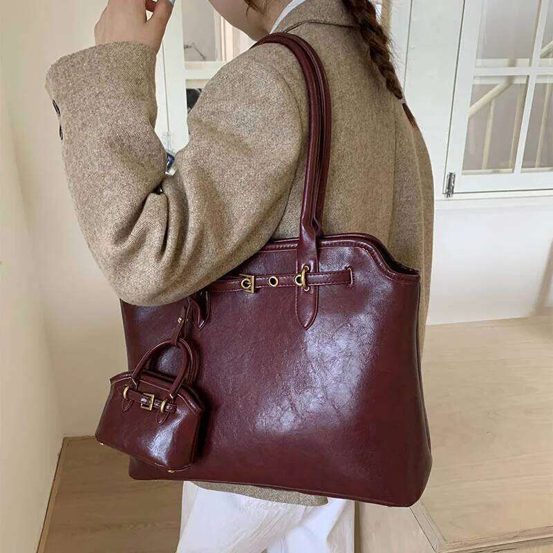 LEFTSIDE Big PU Leather Short Handle Shoulder for Women 2025 Winter Luxury Tote Bag Lady Designer Retro Handbags and Purses Y260204