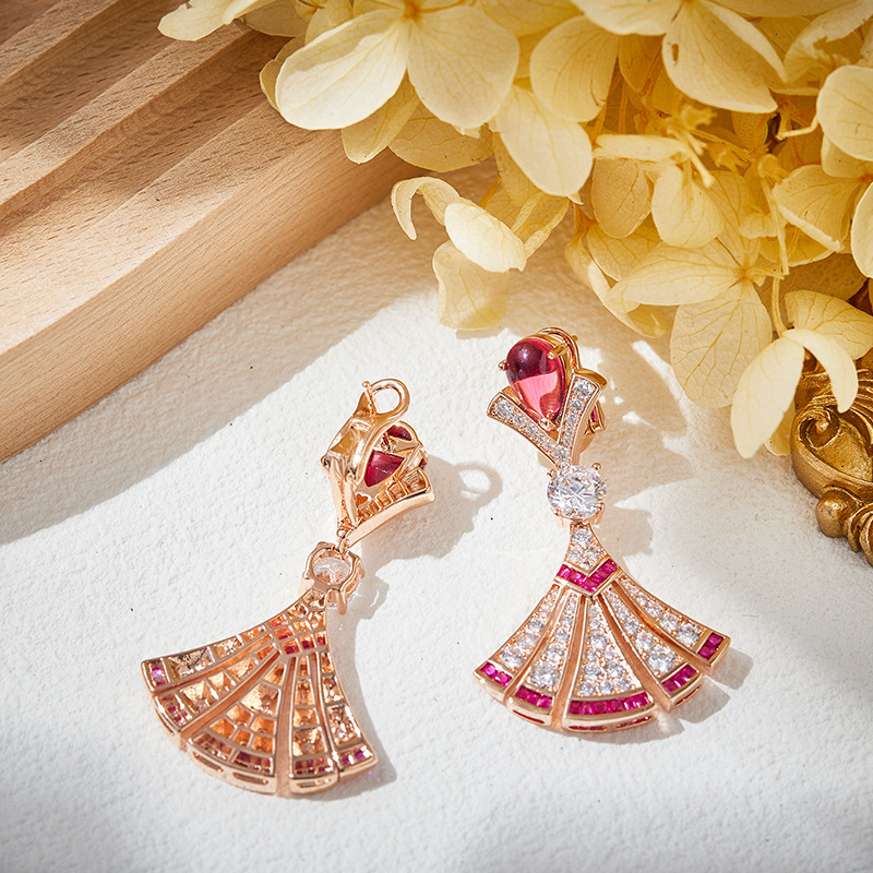 Earrings New Small-Sized Beauty Fan Earrings, Gold-Plated Earrings, Elegant Celebrity Style, Fan-Shaped, Celebrity-Inspired Evening Earrings