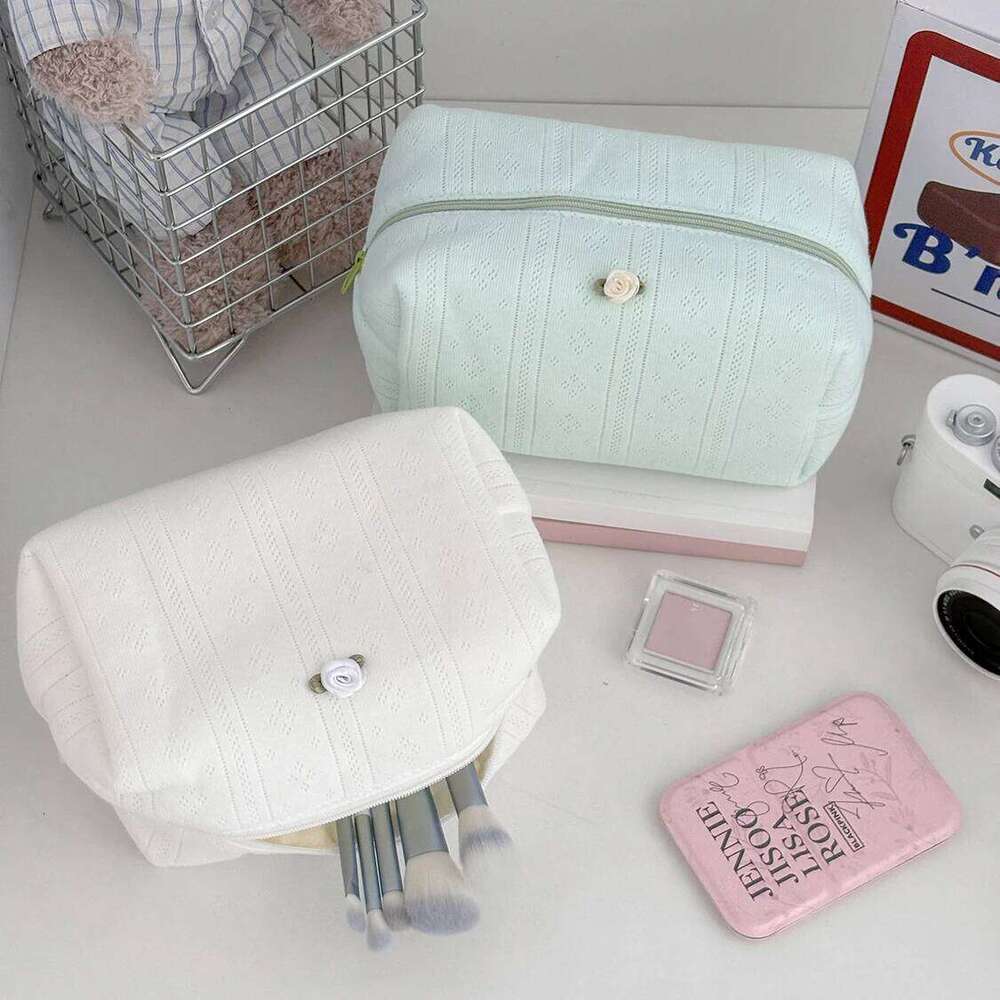 Fashion Flower Women Small Makeup Bag Travel Organizer Pillow Cosmetic Handbag Pouch Gilrs Simple Square Zipper Clutch Bags Y260206