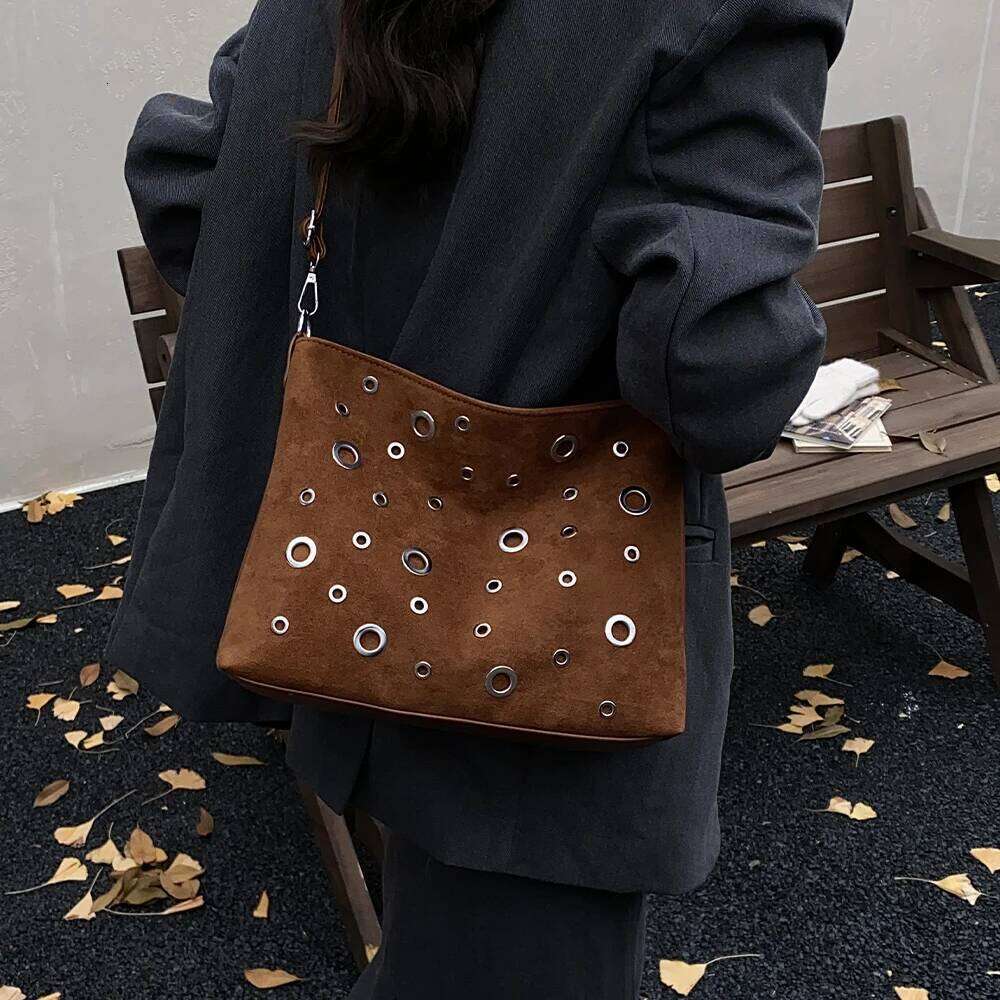 Fashionable Light Luxury Retro Underarm Versatile Single Shoulder Crossbody Bag, Trendy Frosted Bag Y260204