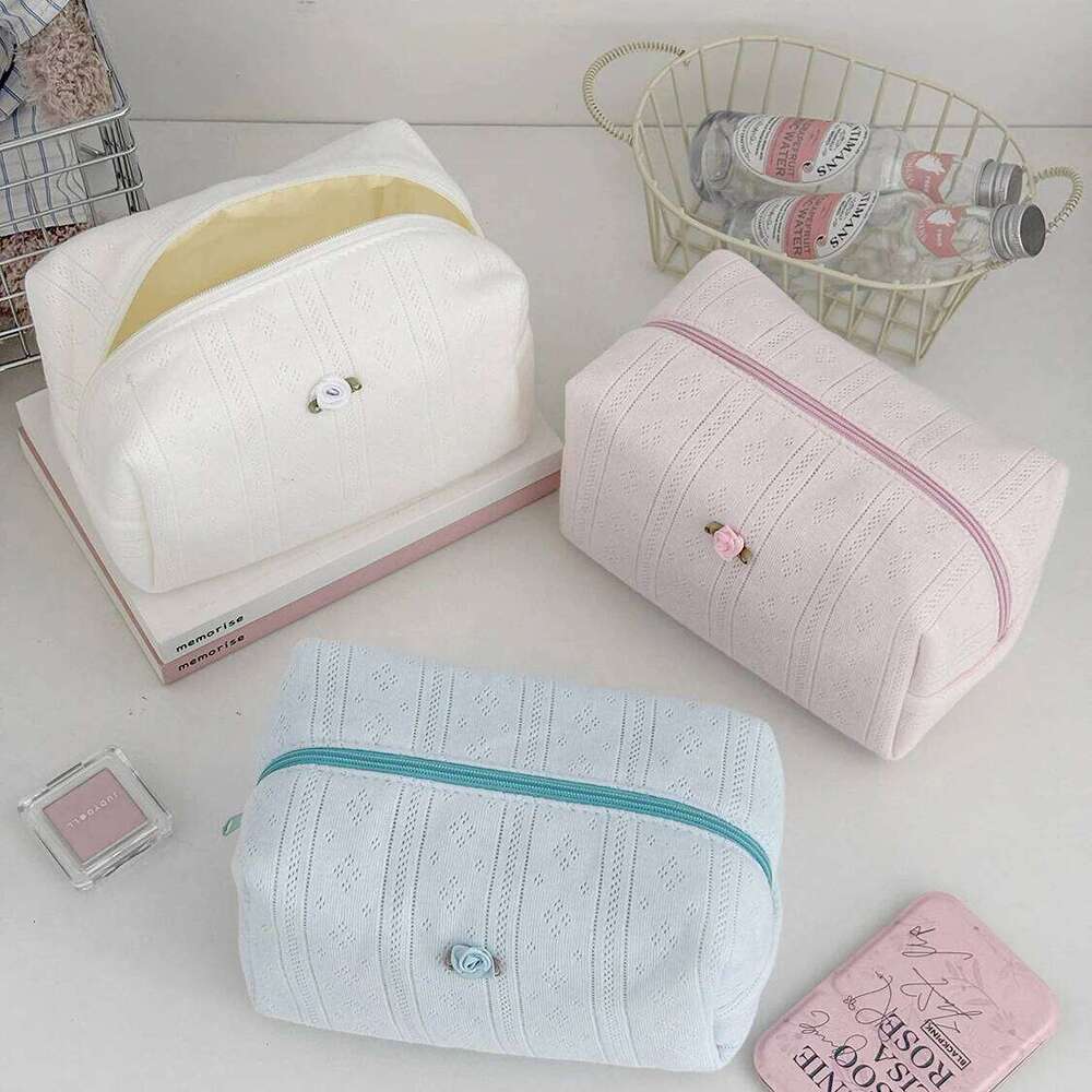 Fashion Flower Women Small Makeup Bag Travel Organizer Pillow Cosmetic Handbag Pouch Gilrs Simple Square Zipper Clutch Bags Y260206