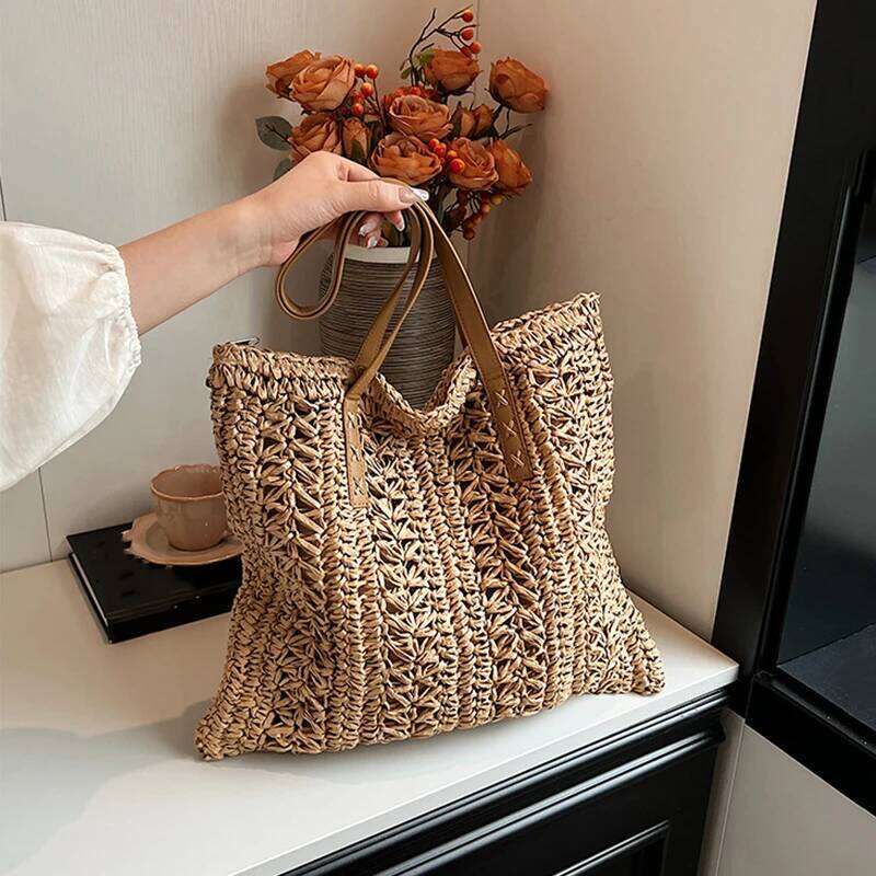 Women's Straw Bag Boho Hollow Design Summer Large Capacity Bucket Handbag Rattan Weave Handmade Craft Tote Basket Y260204