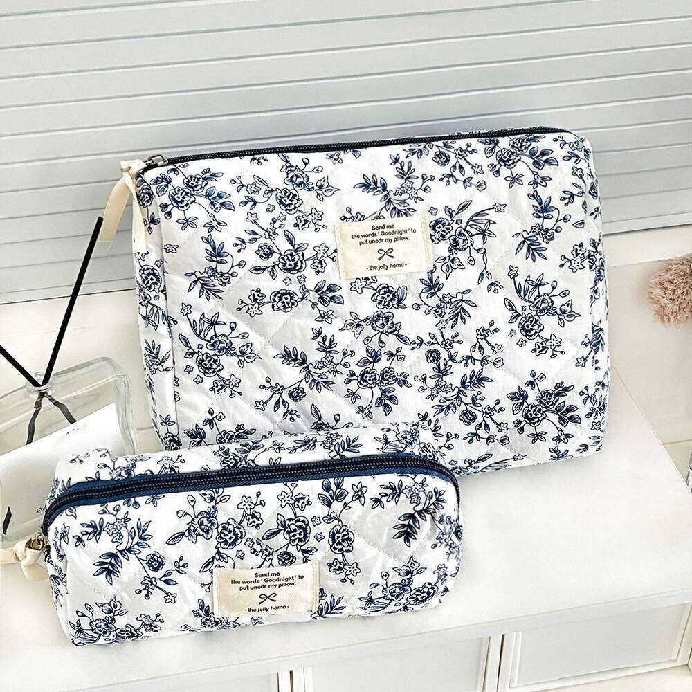 Wholesale Quilted Large Pouch Travel Cosmetic Organizer Toiletries Makeup Clutch Bag Women Bags Y260206