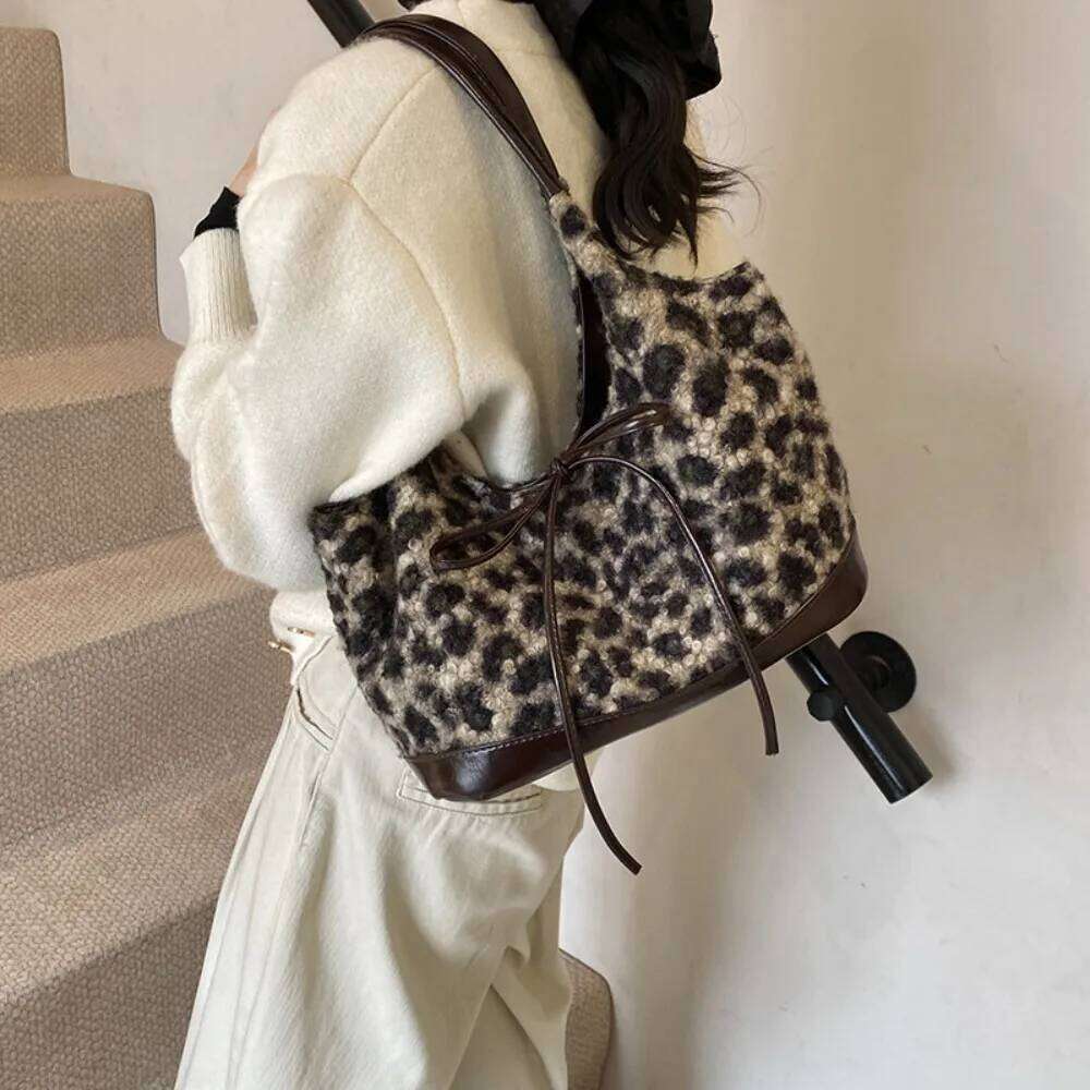 Retro Leopard Print Underarm 2025 Autumn and Winter New Hair Large Capacity Commuter Tote Shoulder Fashion Design Luxury Bag Y260205