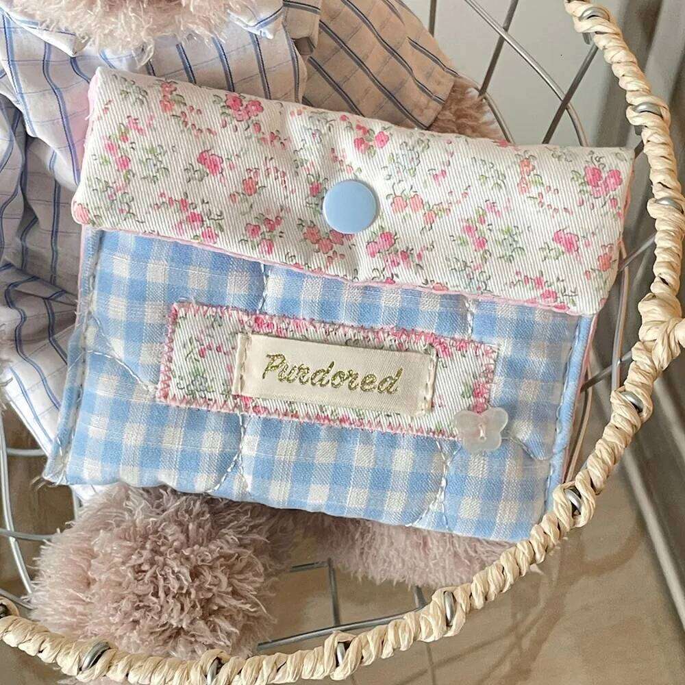 Fashion Women Cartoon Makeup Pink Buckle Coins Lipsticks Cosmetic Storage Pouch Portable Mini Make Up Bag For Gift Y260206