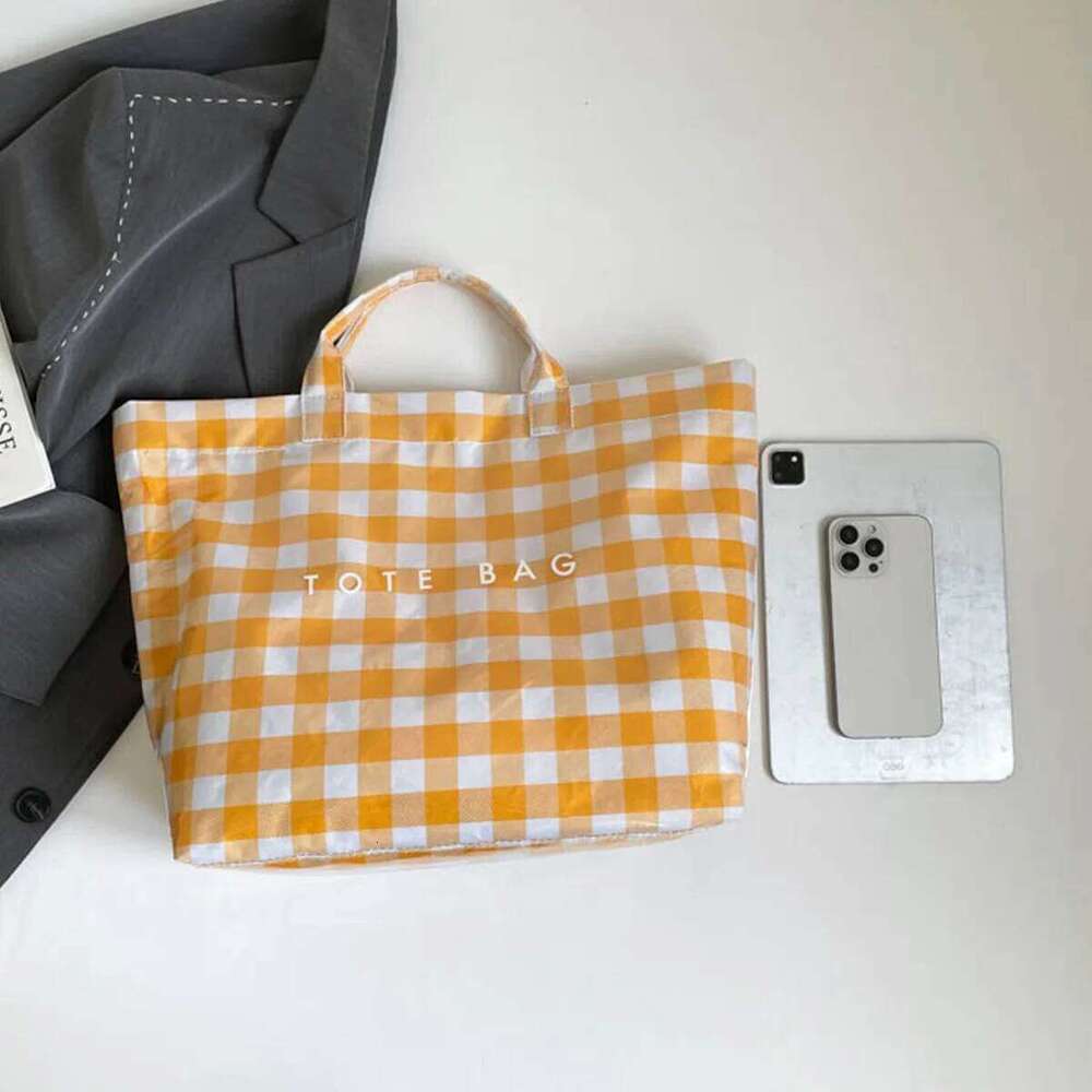 Classic Clear PVC Tote Bag Plaid Check Pattern Letter Print Lightweight Velcro Closure Large Capacity for Daily Commute Shopping Z260207 - view 4