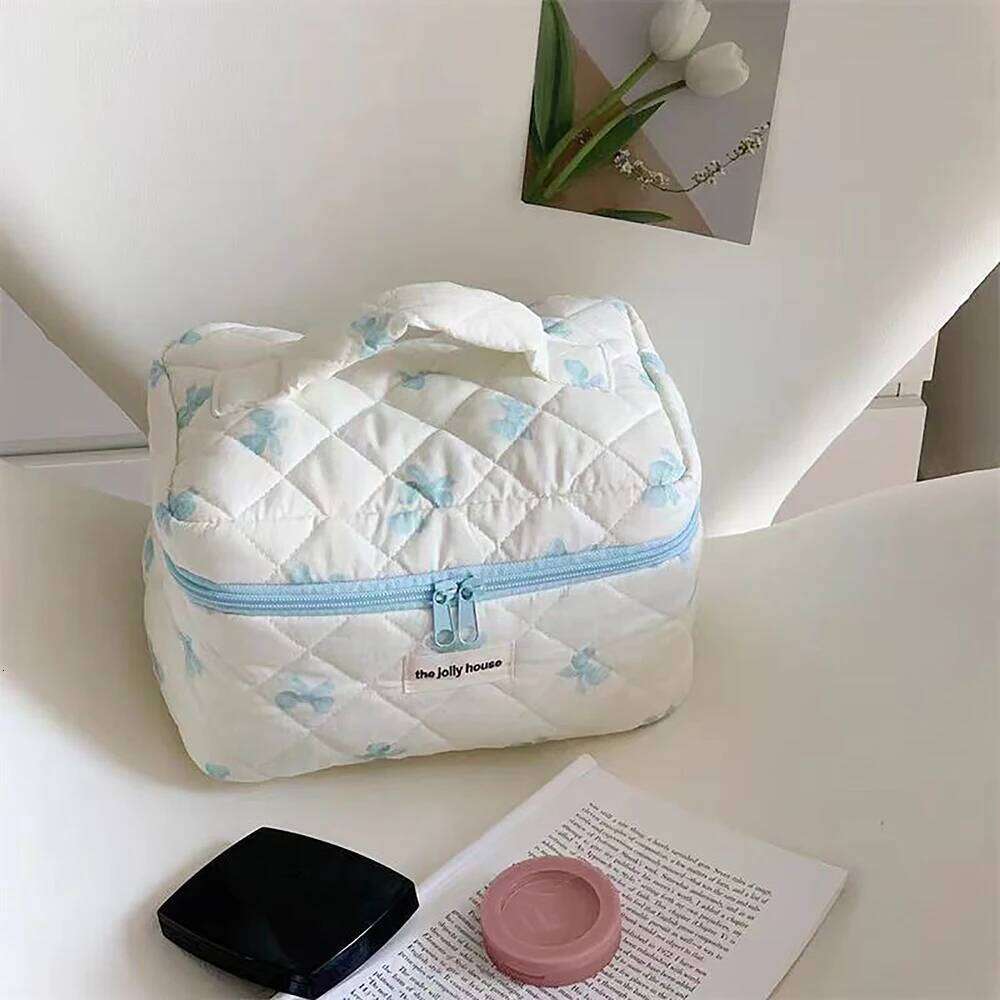 New Women Cosmetic Storage Cotton Quilted Bag Simple Bow Knot Lipstic Makeup Organizer Handbag Cute Large Capacity Zipper Bags Y260206