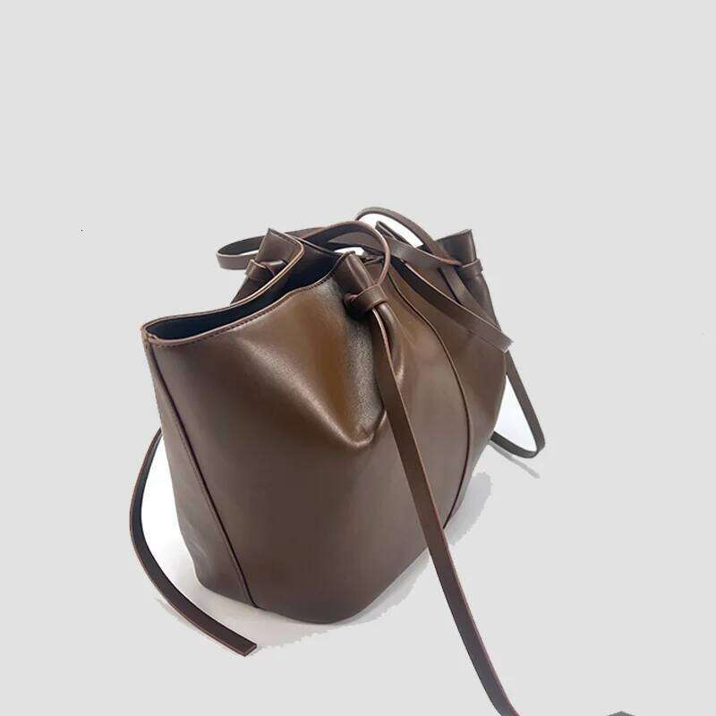 Fashion Large Capacity Trapeze Women Shoulder Bags Metal Lock Handbags High-Quality Pu Leather Big Tote Commute Bag Z260207 - view 5