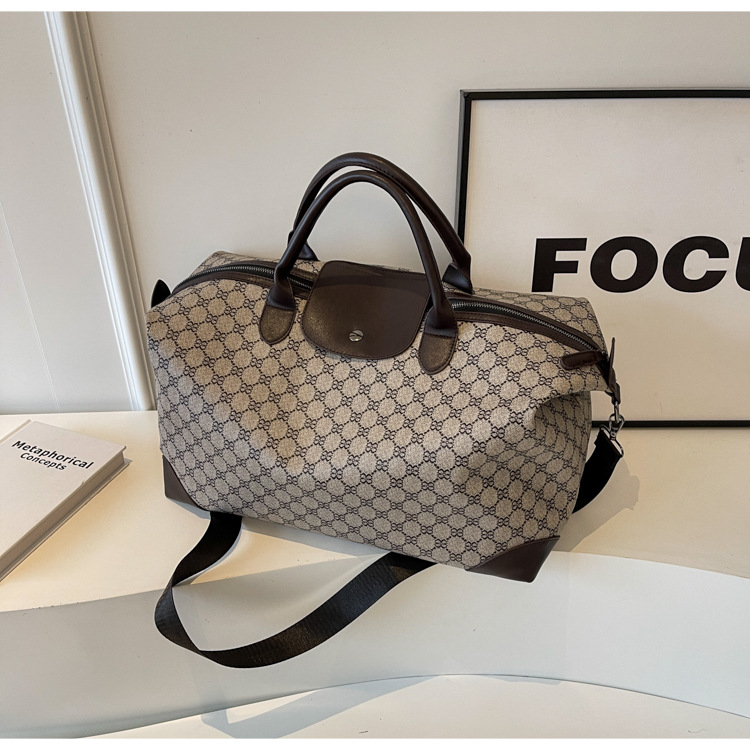 2026 Versatile Large Capacity Travel Bag, Monogram Vintage Tote for Commute & Gym, Convertible Handheld & Crossbody Sports Bag