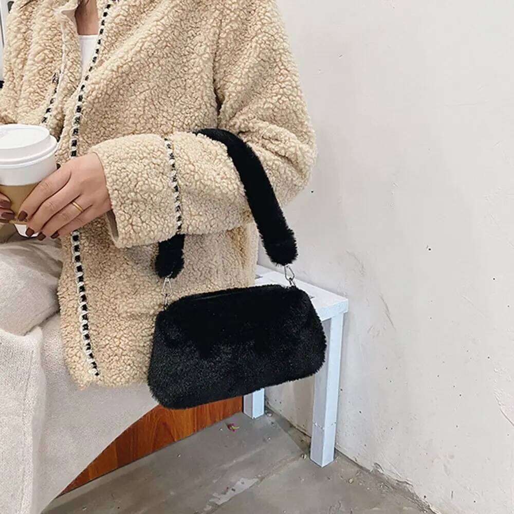 New Women's Casual Animal Print Leopard Plush Lady Shoulder Underarm Female Messenger Bag Crossbody Bags Z260207 - view 3