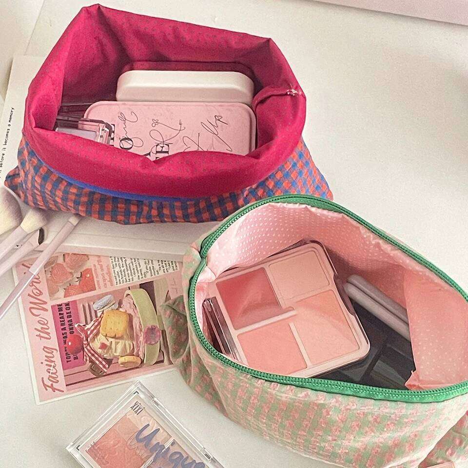 Fashion Simple Mesh Women Cosmetic Handbag Pouch Large Capacity Travel Organizer Makeup Mini Lipsticks Make Up Storage Bag Y260206