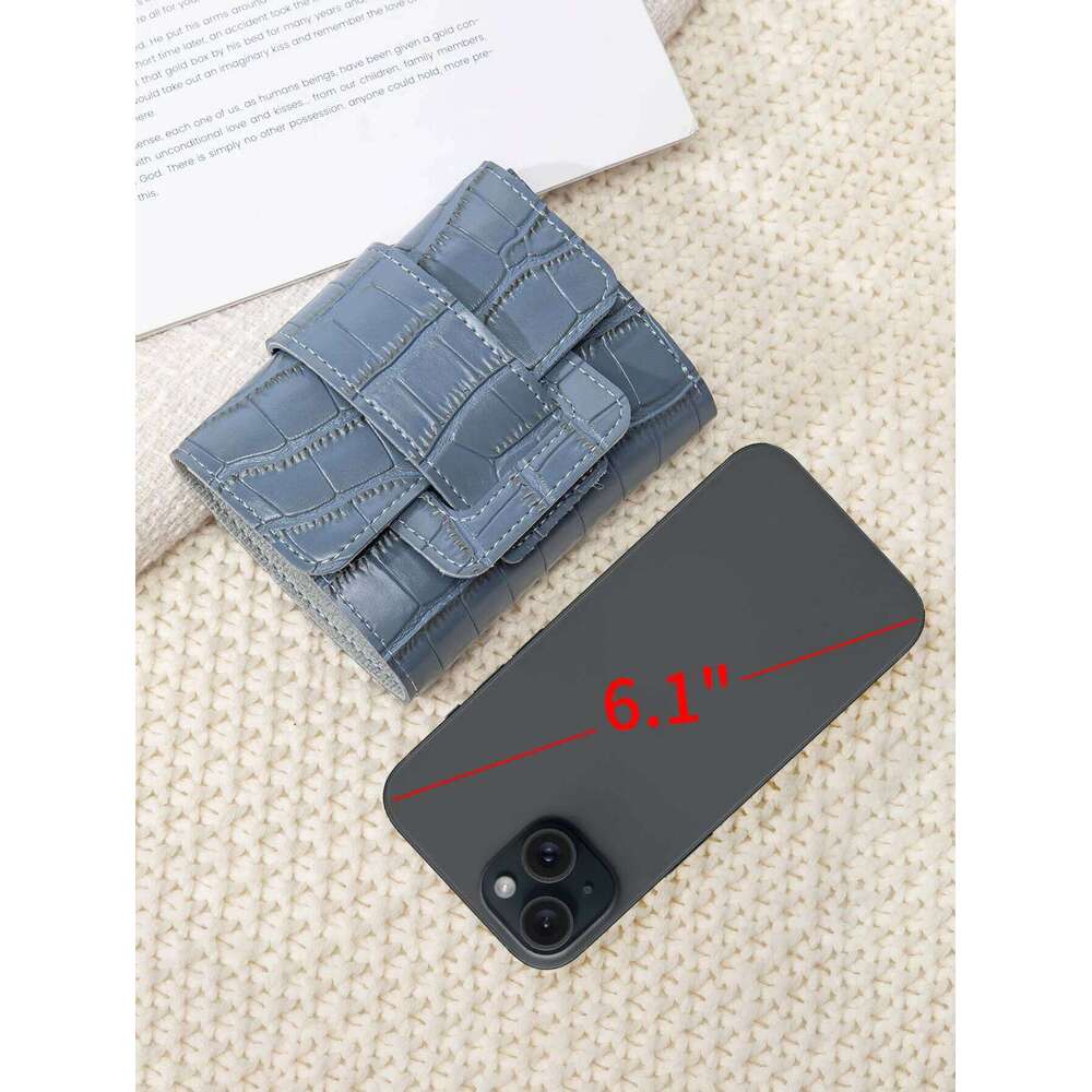 Women's solid color mini crocodile pattern PU leather simple and lightweight small wallet short credit card holder Y260206