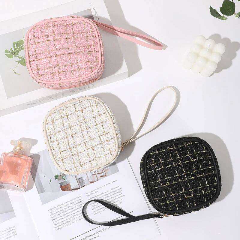 Simple Mini Makeup Storage Ladies Portable Lipstick Key Coin Data Line Organizer Pouch Girl Sanitary Napkins Tote Bag Y260206