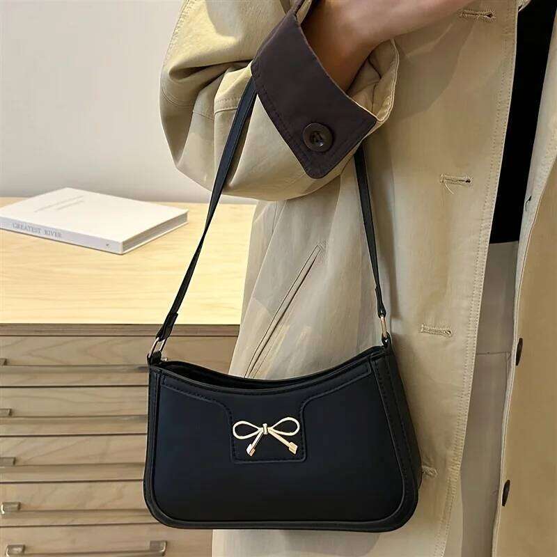 Chic Black Crescent Shoulder for Women Elegant Underarm Purse with GoldenTone Bow Detail Polyester Lined Stylish PU Tote Bag Y260205