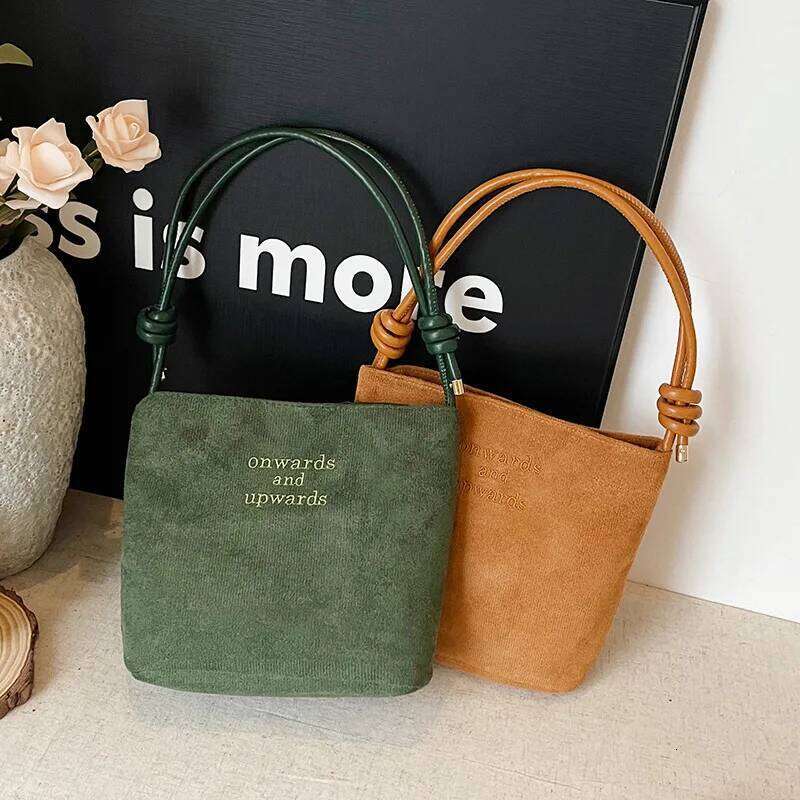Women's Fall/Winter Retro Sheepskin Velvet Handbag Trendy Crossbody Super Popular Single Shoulder Bucket Bag Y260204