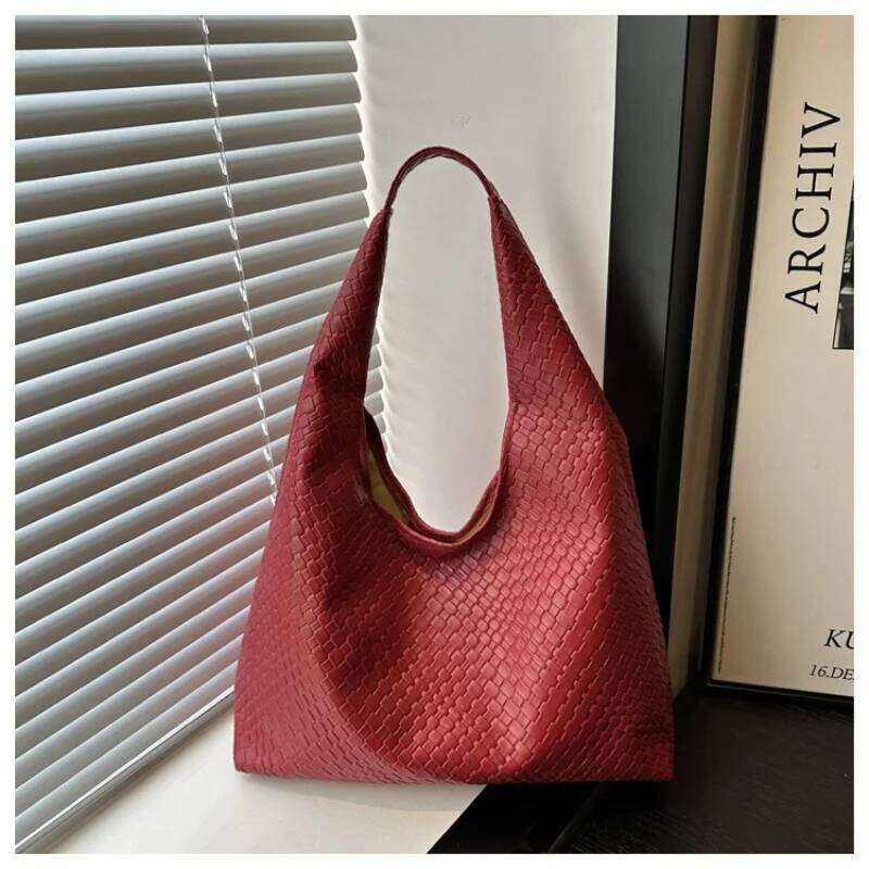 Women's Retro Artificial Leather Woven Pattern Shoulder Capacity Casual Armpit Large Tote Bag Daily Work Y260205