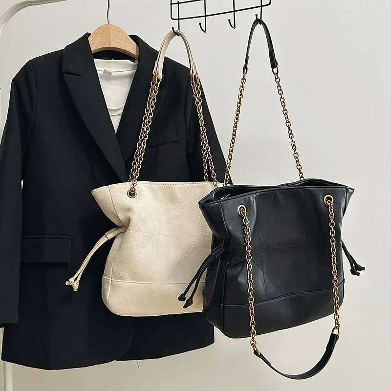 2025 New Fashion Retro Versatile Shoulder Bags Advanced Sense Large Capacity Commute Underarm Women's Casual Tote Bag Y260205