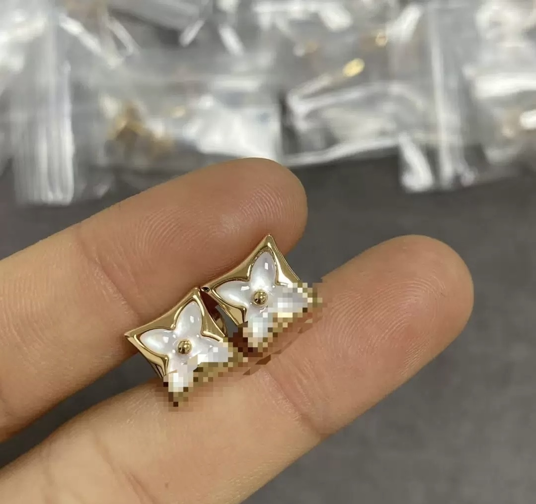 Designer Earrings Jewelry Woman Stud Simple Couple Earrings Rose gold plated Christmas Elegant For Women Stud Earrings - Versatile Accessory Perfect For Couples