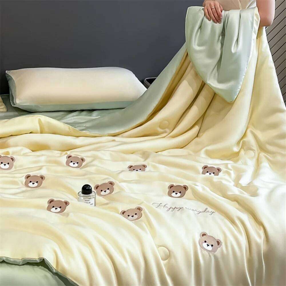 Cool Ice Silk Summer Four-Piece Sets Embroidery Thin Quilt Bed Sheet With Pillowcases Air Conditioning Bedding Set XJ260206