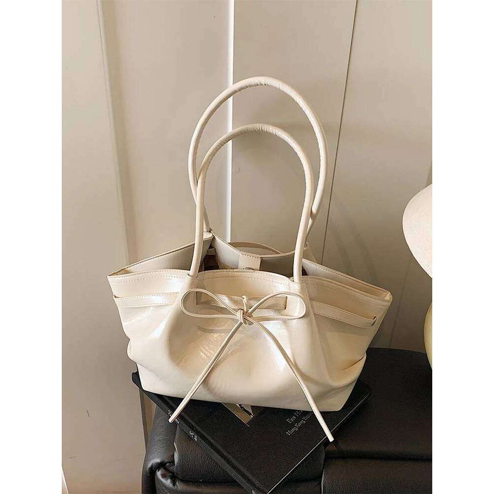 Trend Large Capacity One Shoulder Bags for Women Summer Exquisite Bow Magnetic Buckle Handbag Chic Short Trip Commuting Tote Bag Y260205