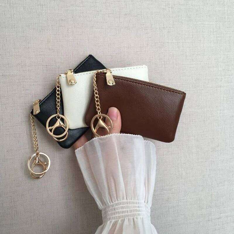 Small zipper change retro oil wax leather women's card thin key bag, red envelope, car keychain. Y260206