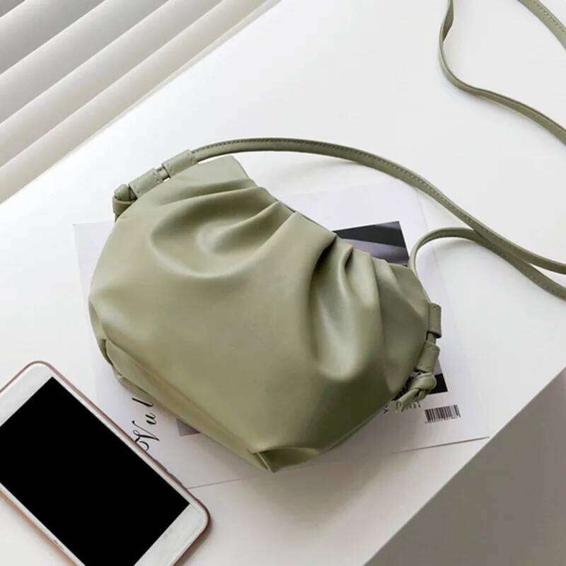 Fashion Women Shoulder New Arrival Crossbody Female Solid Color Pleated Design Ladies Mini Zipper Cloud Bag For Girl Y260205
