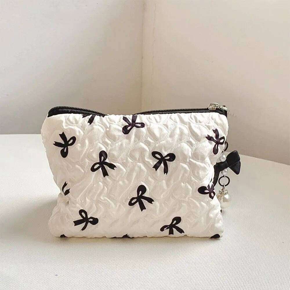 Portable Quilted Cotton Makeup Little Bow Large-Capacity Travel Cosmetic Bag Girls' Make Up Organizer for Women Y260206