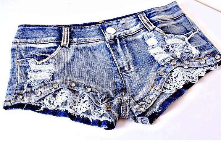 2025 Summer New Women's Hole Jeans Denim Lace Bead Shorts Korean Style XJ260206
