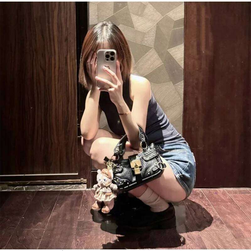 Retro Rivet Black Crossbody Fashion Street Cool Motorcycle Trend Lock Design Small Tote Handbag High Quality Women's Bag Y260205