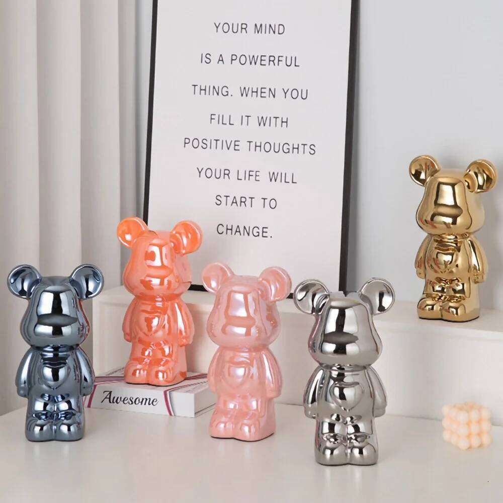 Love Bear Decoration Ceramic Crafts Wine Cabinet European Style The Little Statue Kawaii Cartoon Figure Office Book Shel S260204