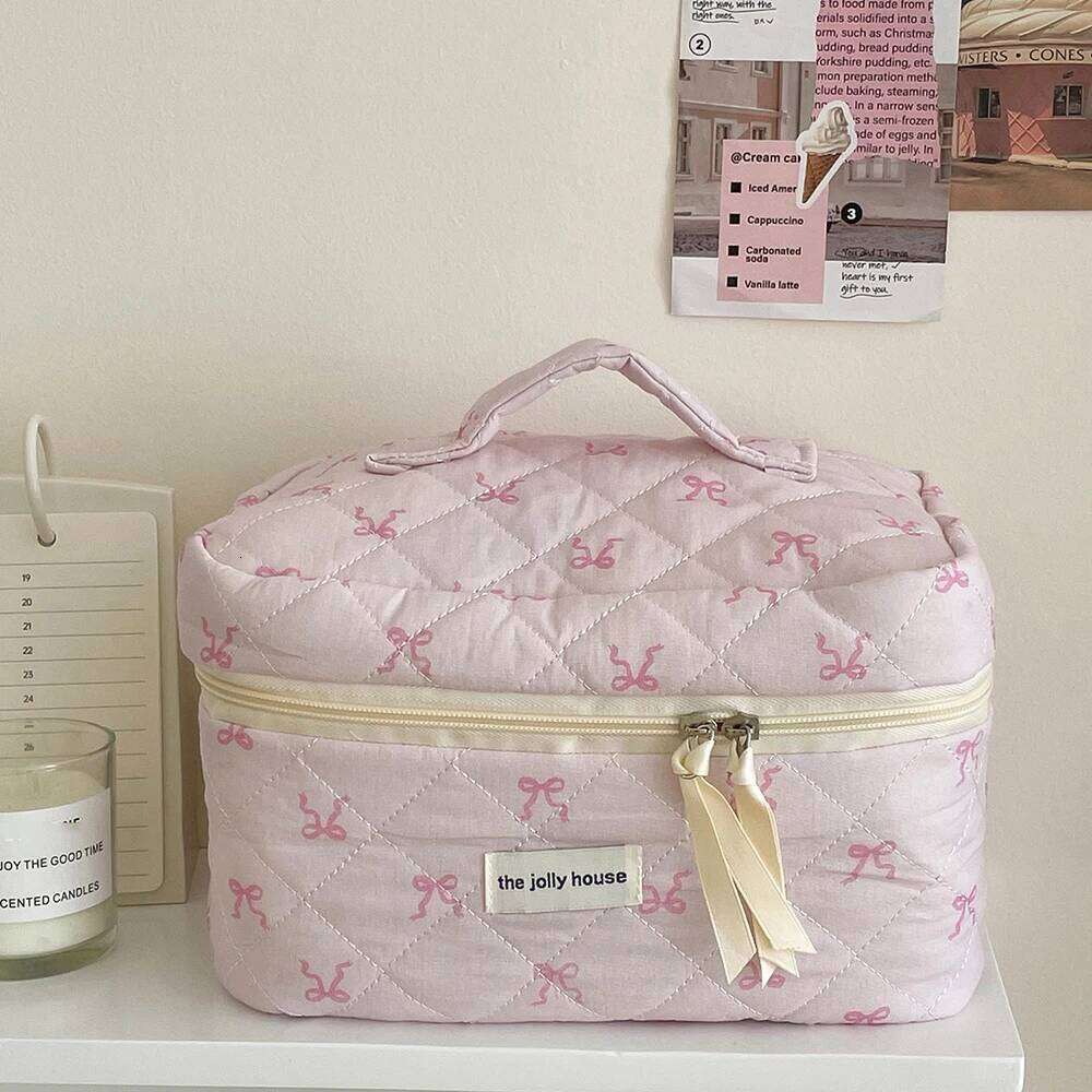 2024 Pink Bowknot Quilting Women Cosmetic Bag Portable Zipper Makeup Travel Organizer Female Handbag Toiletry Pouch For Girls Y260206