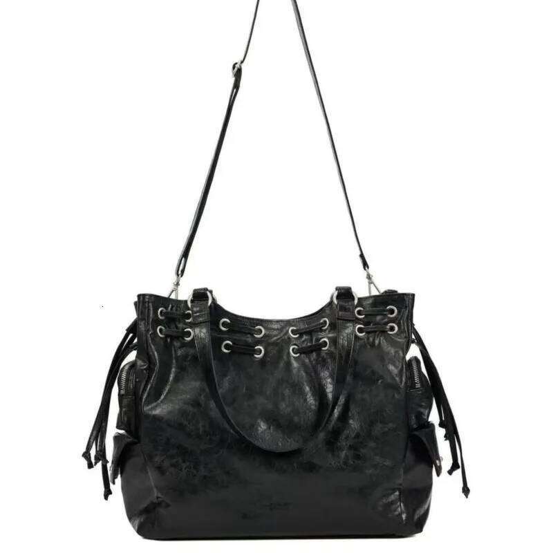 High Street Rivet Large Capacity Tote Bag Purse Women Retro Pocket Pu Leather Y2k Handbag Ladies Harajuku Casual Crossbody Bags Y260205