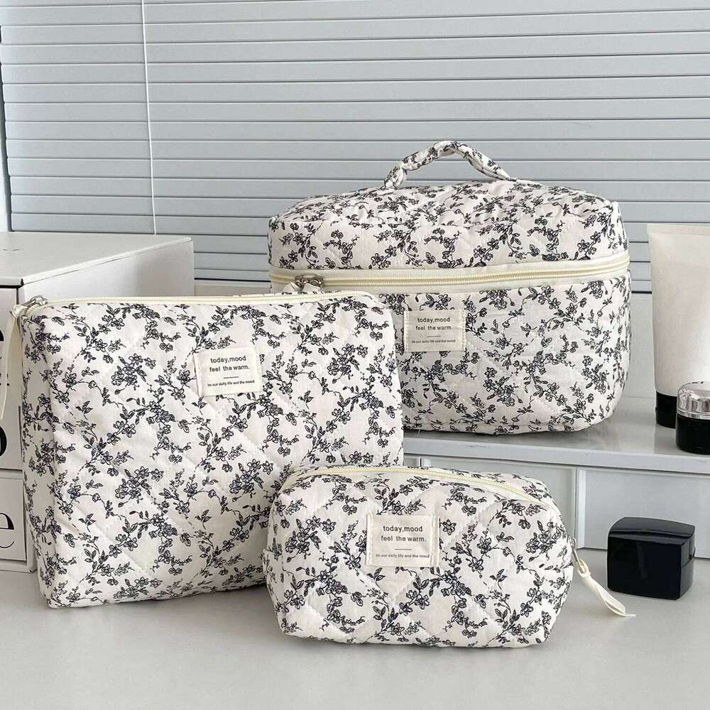 Fashion Ins Black Flower Women Quilting Bags Handbag Travel Organizer Cosmetic Makeup Storage Pouch Portable Zipper Tote Bag Y260206