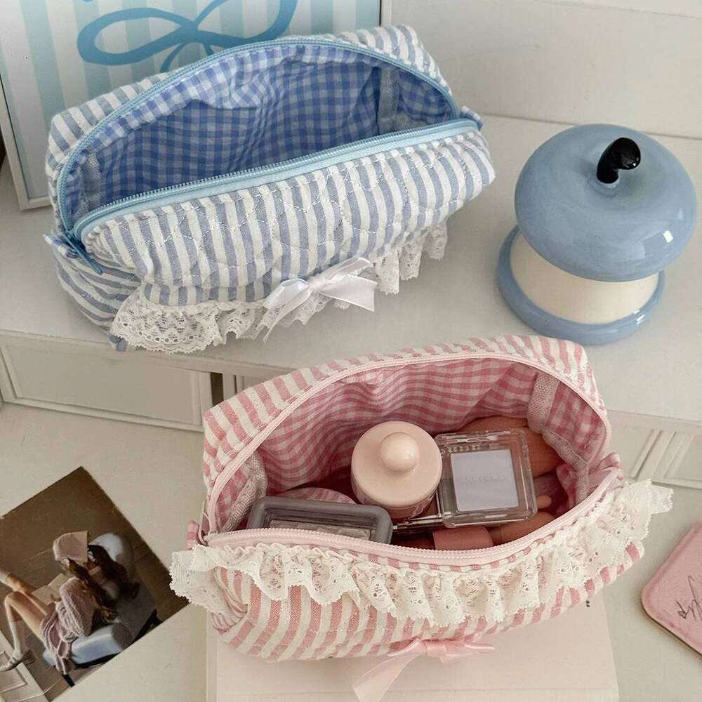 Fashion Lace Bow Women Makeup Bag Large Capacity Cosmetic Toiletry Storage Handbag Portable Travel Organizer Square Zipper Pouch Y260206