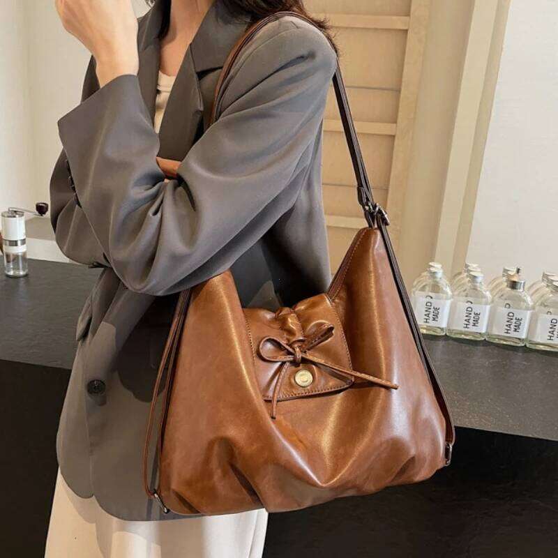 Vintage Fashion Large Capacity Shoulder Crossbody Bags For Women Multifunctional Women's Backpack 2026 Latest Designer Handbag Y260205