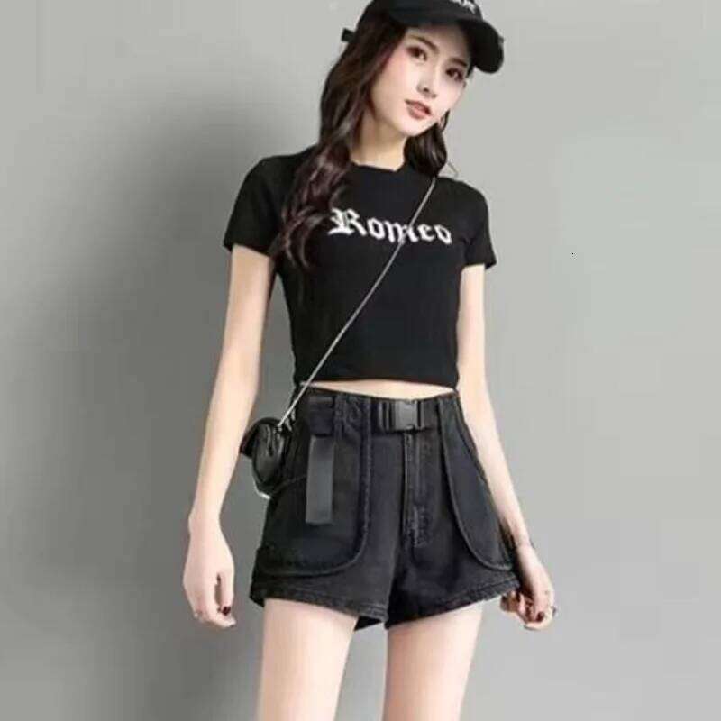 Punk Womens Denim Shorts Cargo Black Biker Short Pants For Women To Wear With Waist Pocket Outdoor Offer High Quality Hot Jeans XJ260206