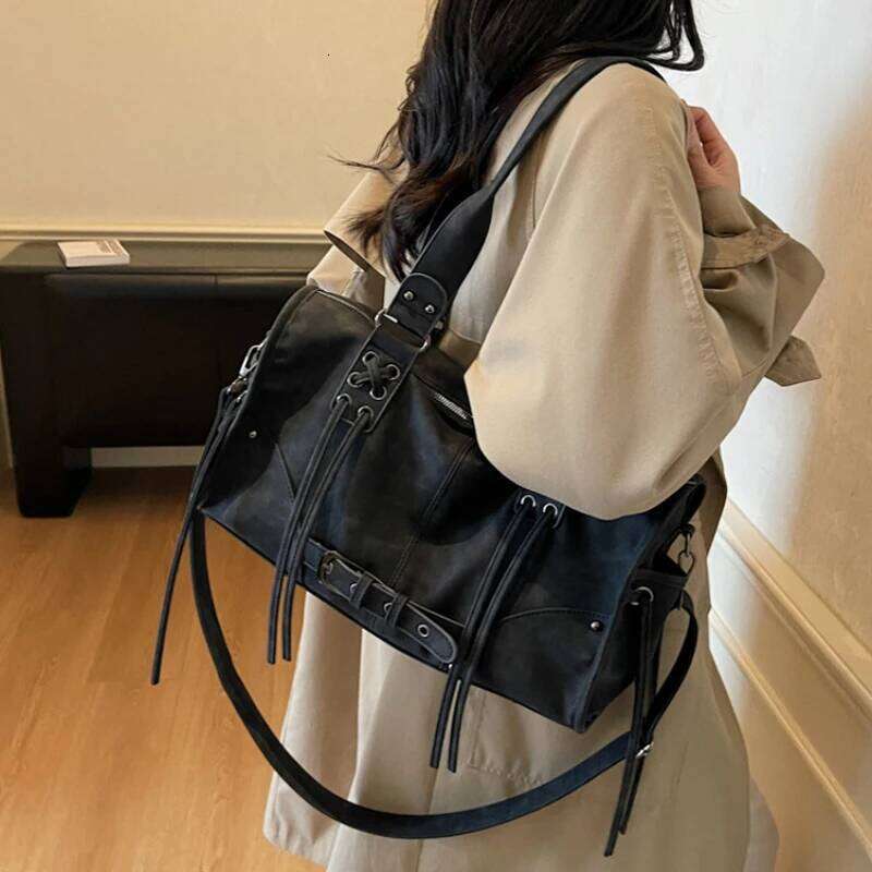 Retro Motorcycle Handbag Brand Tassel Design High-end Shoulder Pillow Trendy Large Capacity Underarm Women's Bag Y260205