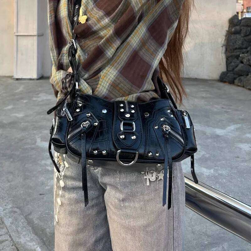 Y2k Women's Motorcycle Retro Pu Leather Handbag Black Punk Style Brand Underarm Luxury Rivet Design Tassel Crossbody Bag Y260205