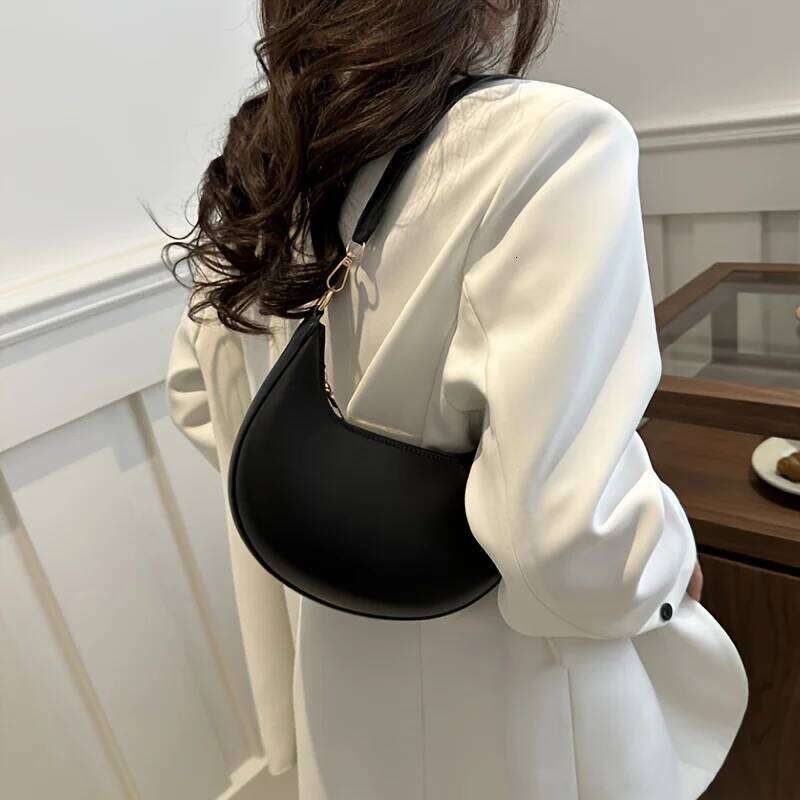 New Fashionable High-end Moon-shaped Baseball Bag, Showing Luxury, Women's Single Shoulder Bag Y260205