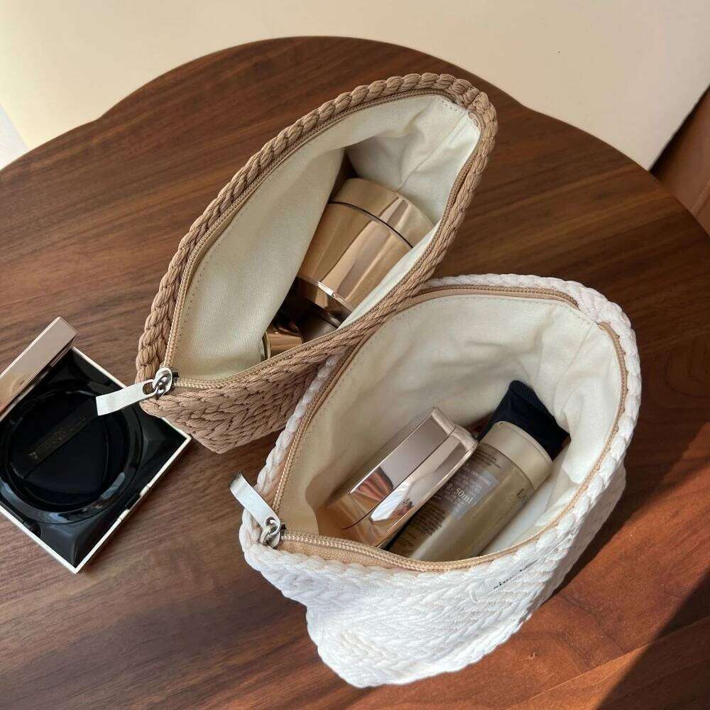 Personality Women Canvas Cosmetic Bags Handbag Portable Travel Makeup Coins Storage Pouch Ladies Small Organizer Zipper Bag Y260206