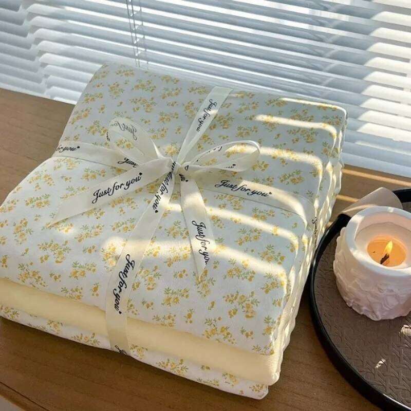 2025 new class A knitted cotton double-layer yarn four-piece set, small floral quilt cover, three-piece set for students XJ260206