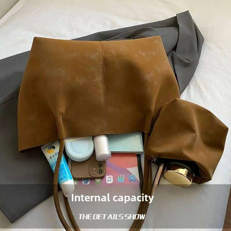 New Autumn Winter Suede Tote Fashion Retro Texture Simple Shoulder Large Capacity Versatile Leisure Commuter Bag Y260205