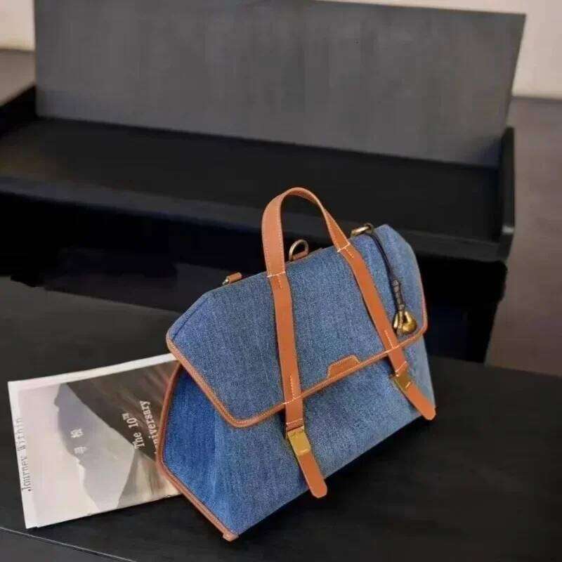 2025 New Shoulder Business Pass Series Travel Briefcase Denim Large Capacity Backpack Handbags for Women Cute Crossbody Bags Y260204