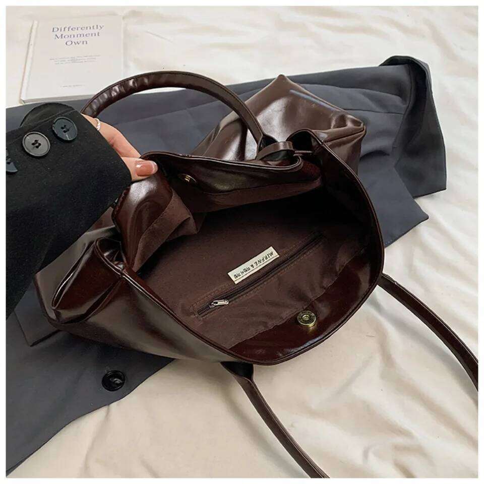 Oil PU Leather Hobo Handbag Slouchy Shoulder Retro Top-Handle Bag Large Bags for Women Gilrls Tote Work Shopping Travel Y260205