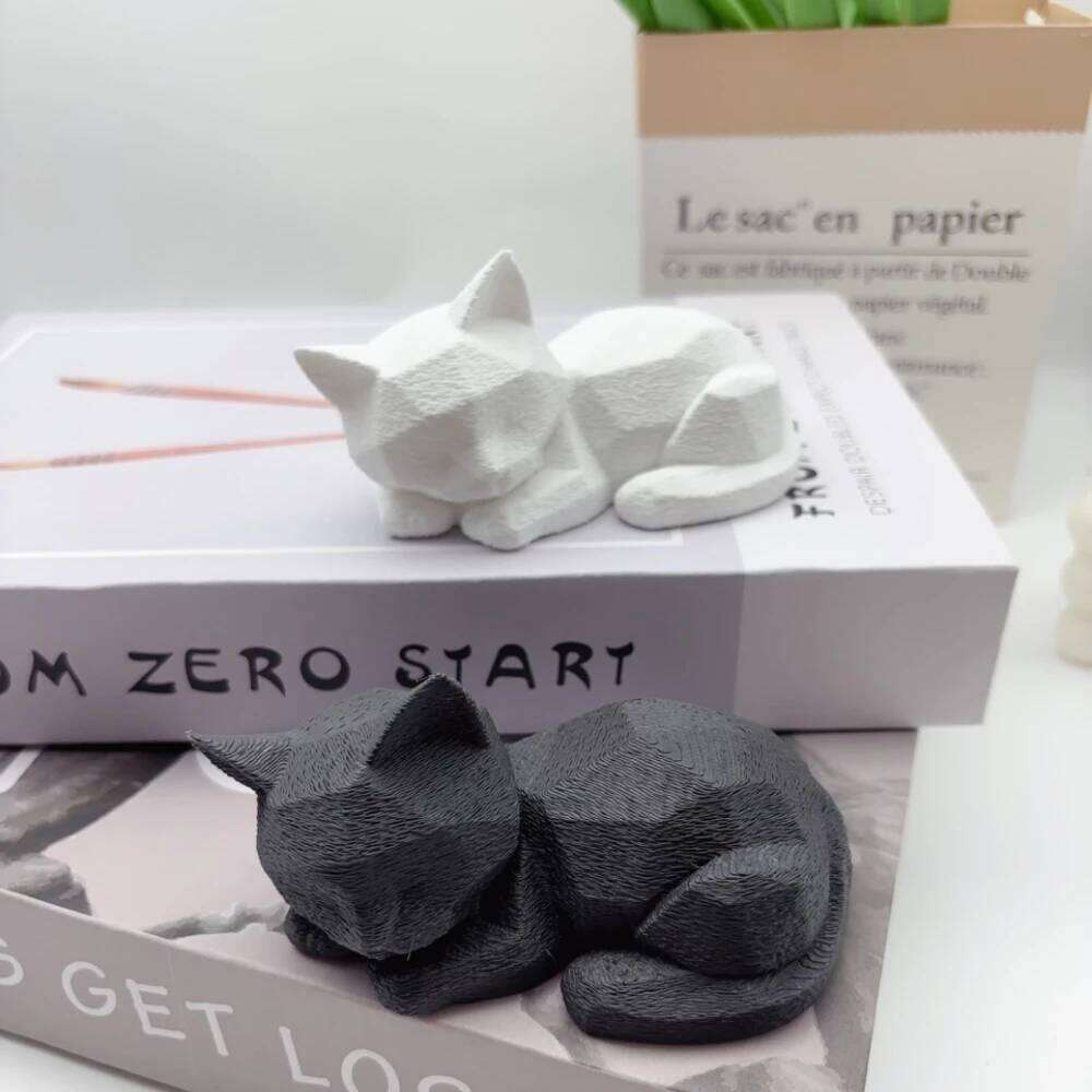 Low Cat, 3D Printed Lying Statue, Super Cute Sleeping Kitten with Polygon Design, Cat Enthusiast Gift S260204 c10