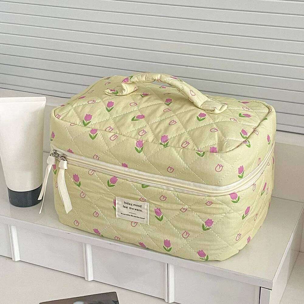 2025 Fashion Flower Women Portable Makeup Handbag Travel Organizer Toiletry Cosmetic Storage Pouch Ladies Elegant Tote Bag Y260206