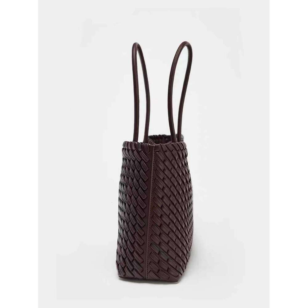 2025 new niche commuting woven hand-held shoulder bag, fashionable and versatile, super large capacity tote bag Z260207 - view 5