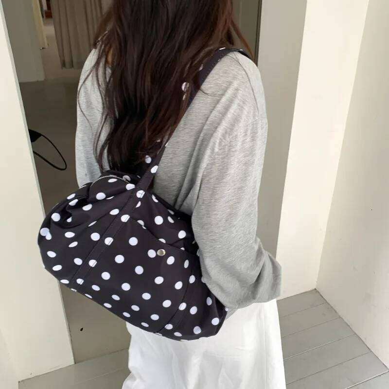 Fashion Polka Dot Shoulder New Casual Lightweight Nylon Armpit Large Capacity Tote Bag Versatile Commuter Women Handbag Y260205