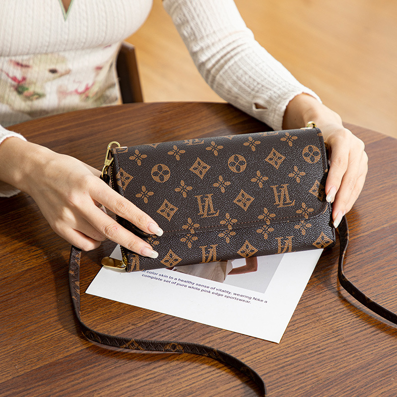 Women'S Handbag Fashion Letter Print Large Capacity Mobile Phone Wrist Bag Shoulder Crossbody Bag