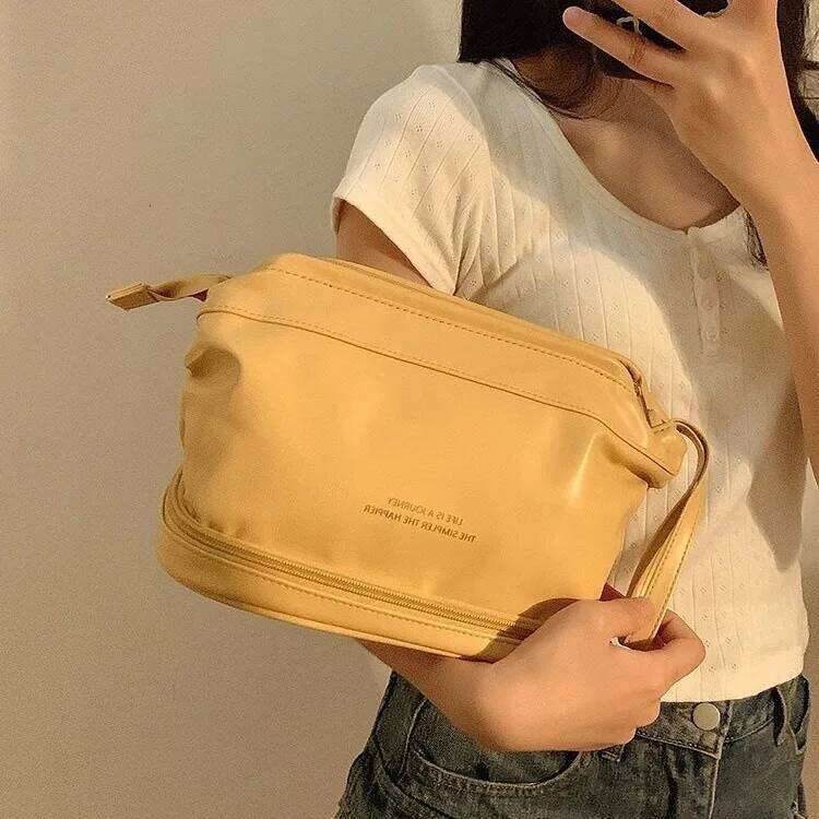 New large capacity waterproof PU cloud makeup Double layered women's portable storage box Wash cosmetic bag Y260206